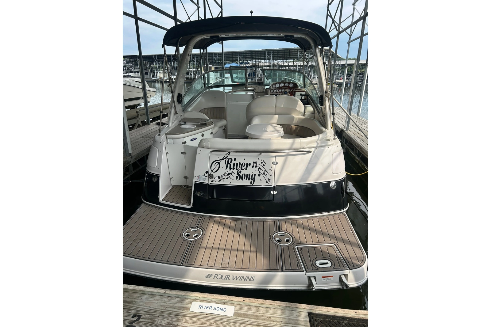 2005 Four Winns 288 Vista