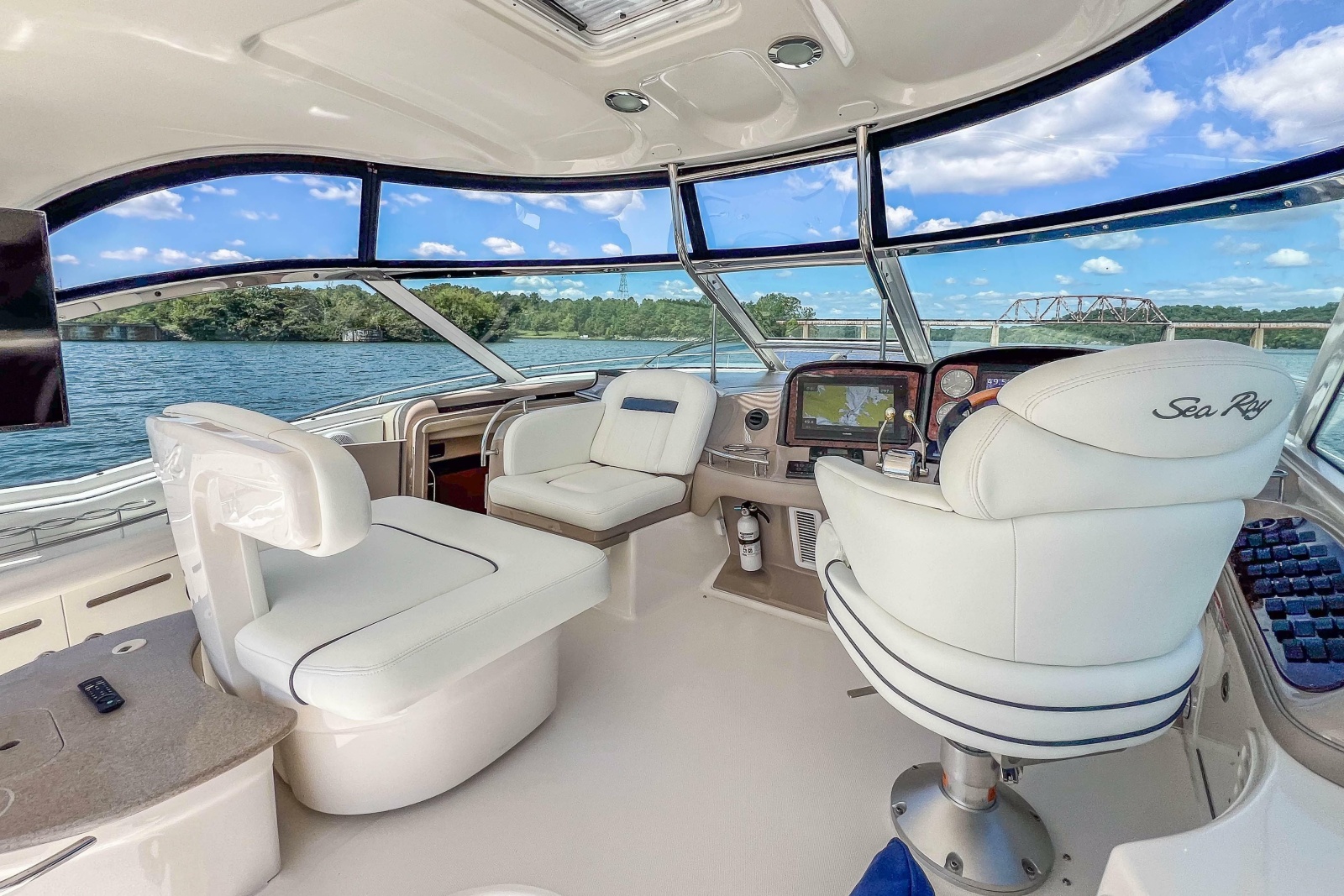 2005 Sea Ray 500 Sundancer