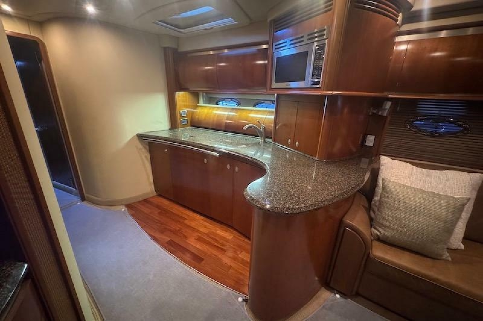 2005 Sea Ray 500 Sundancer