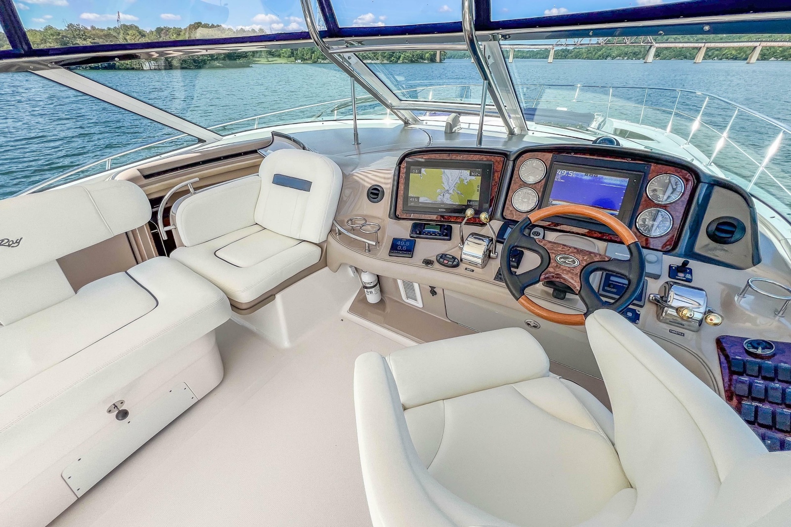 2005 Sea Ray 500 Sundancer