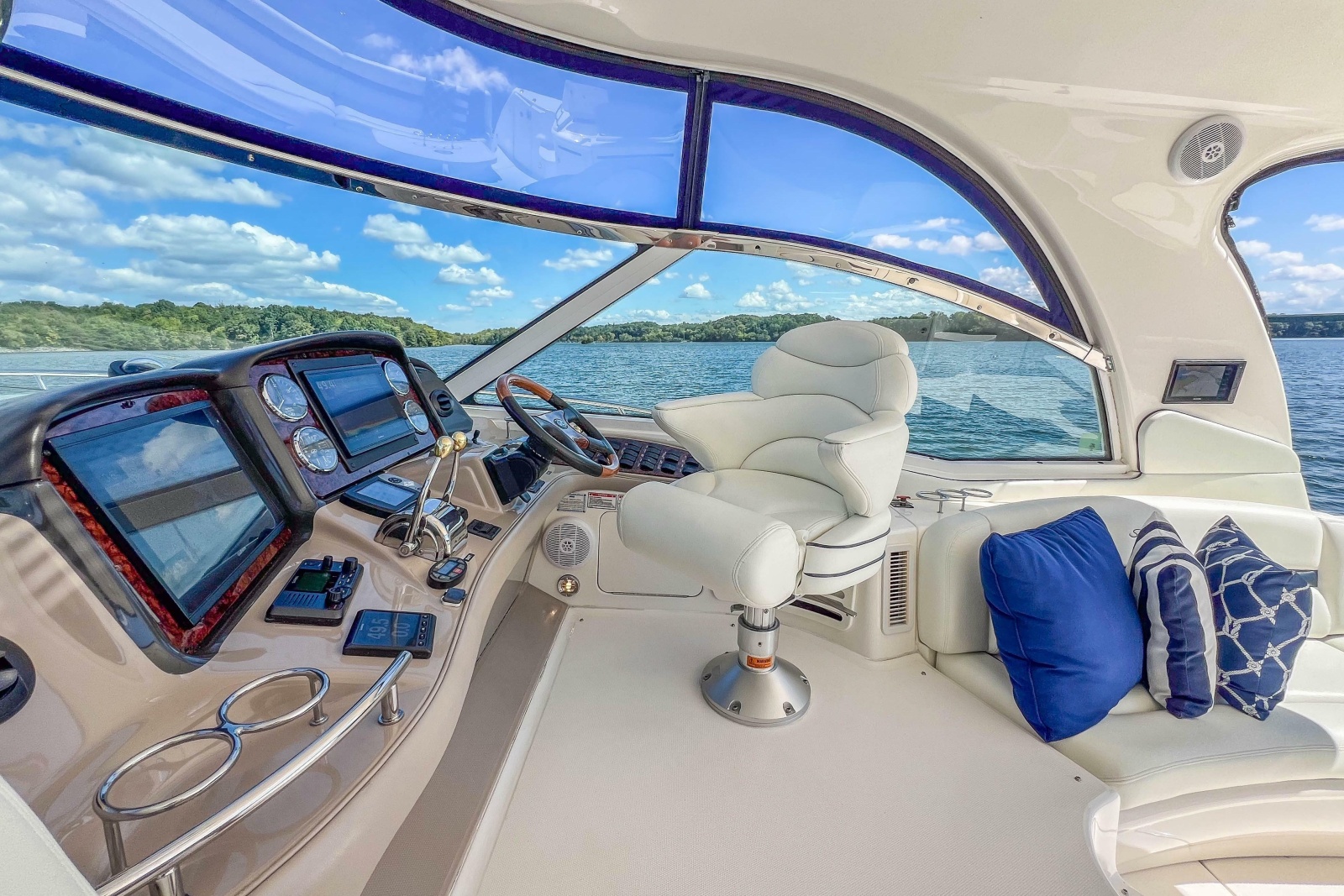 2005 Sea Ray 500 Sundancer