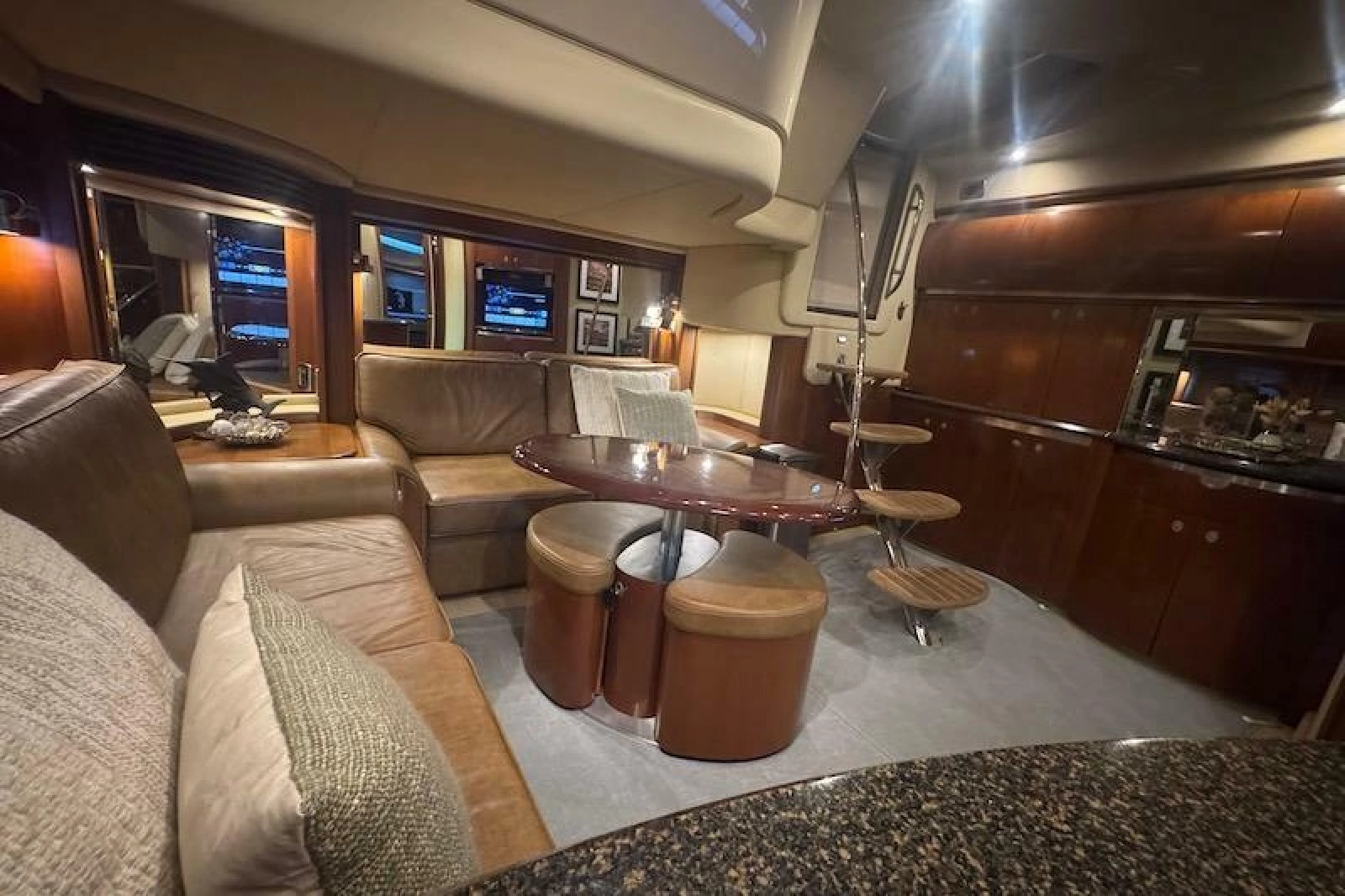 2005 Sea Ray 500 Sundancer
