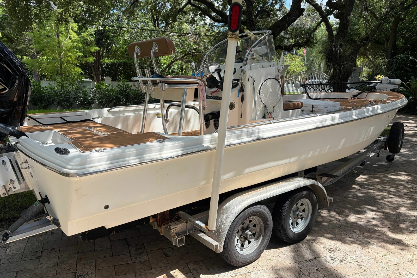2002 Scout 240 Bay Scout