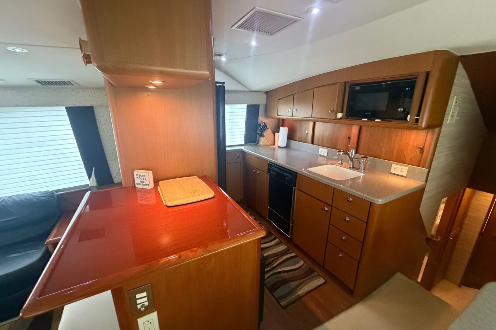 2000 Ocean Yachts 56 Super Sport