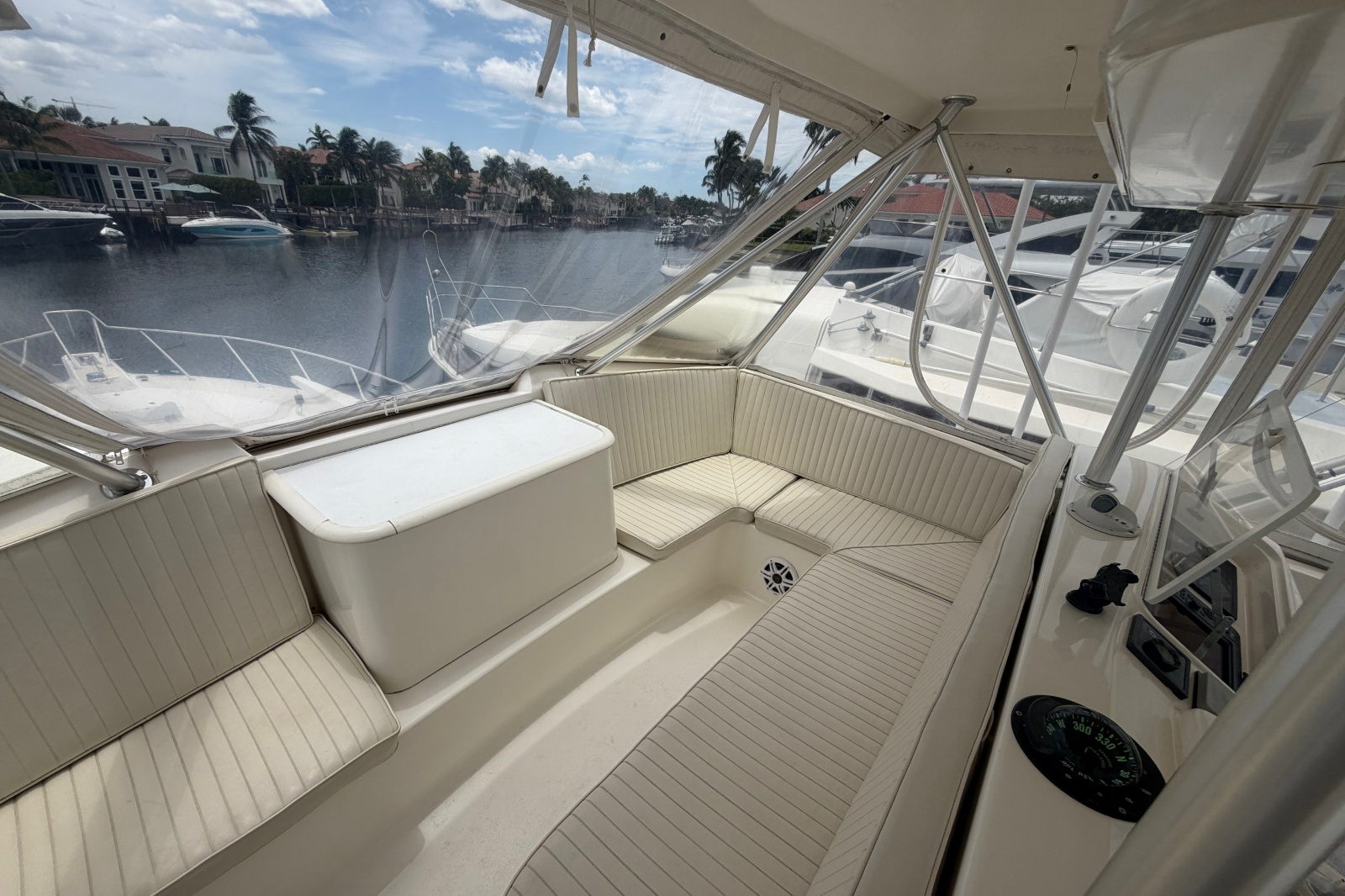 2000 Ocean Yachts 56 Super Sport