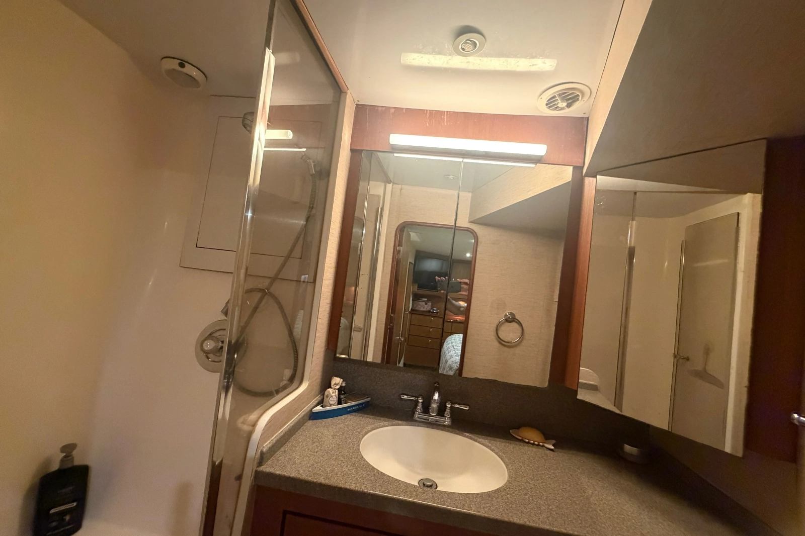 2000 Ocean Yachts 56 Super Sport