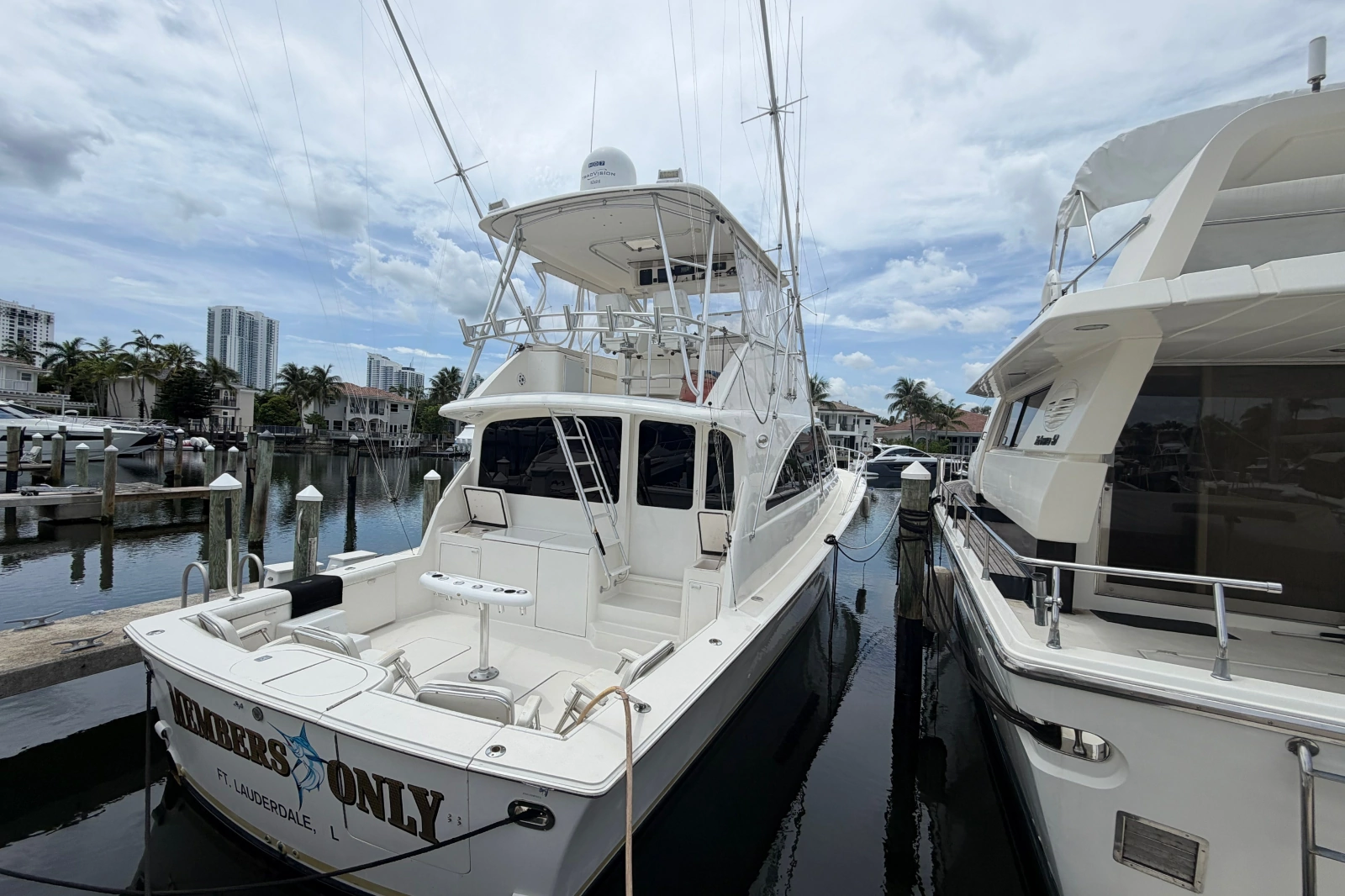 2000 Ocean Yachts 56 Super Sport