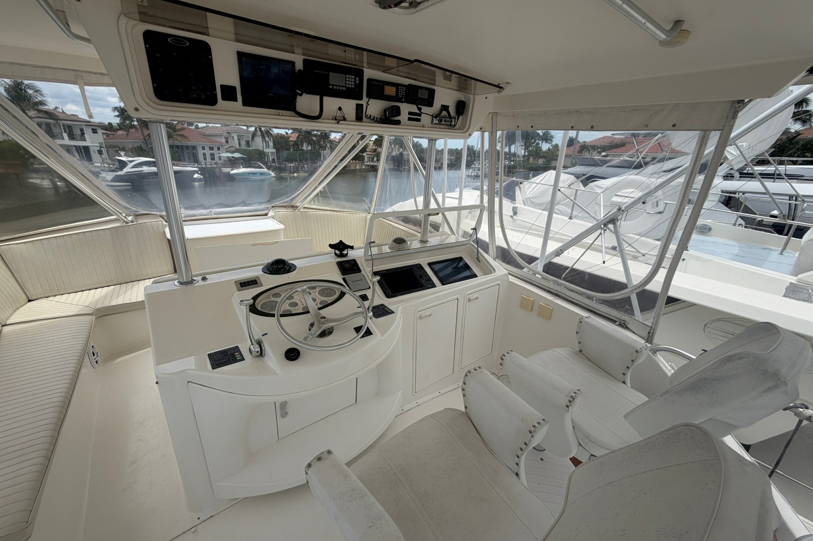 2000 Ocean Yachts 56 Super Sport