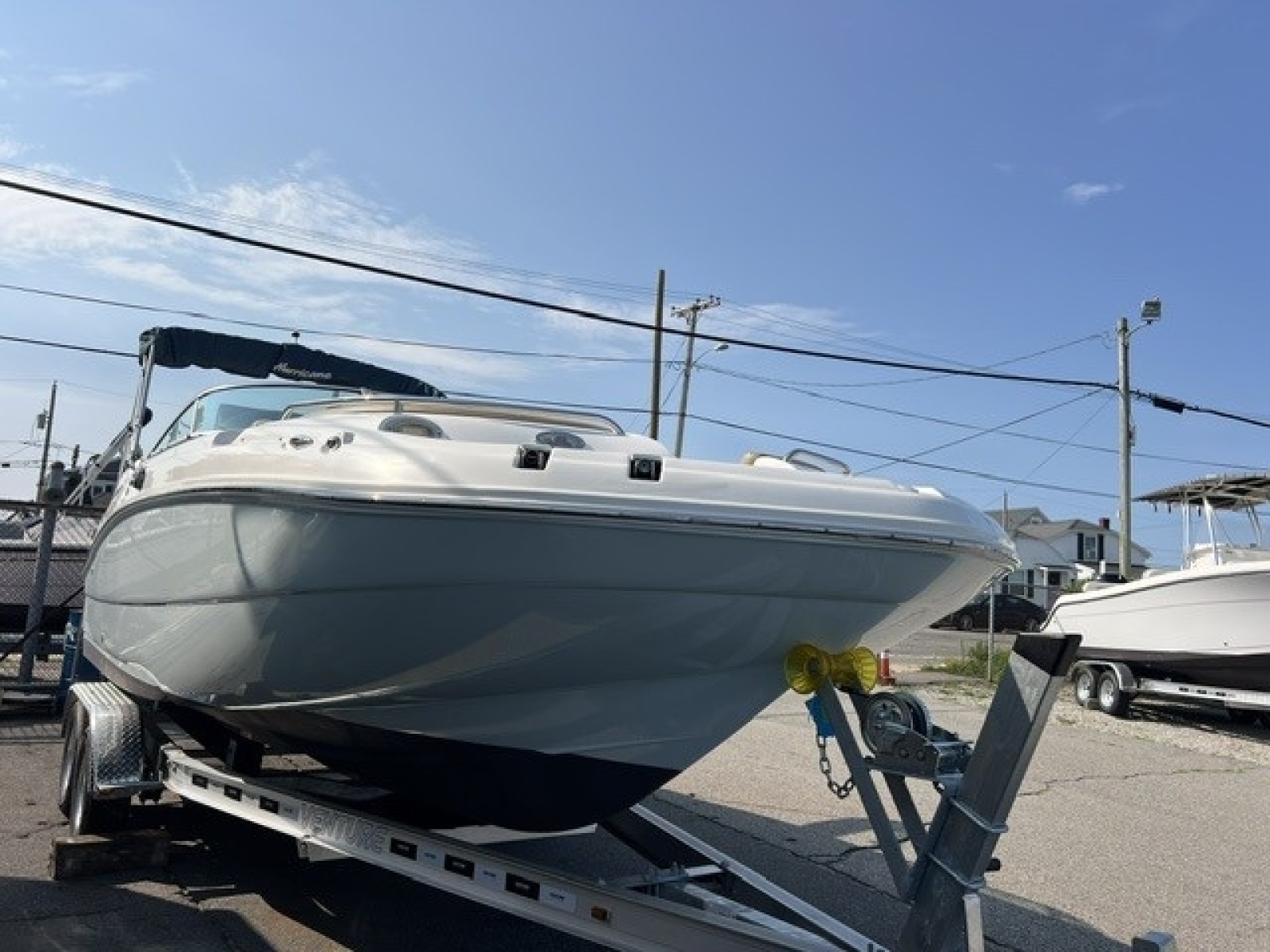 2017 Hurricane 2200