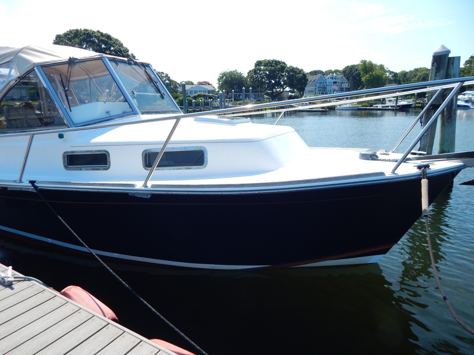 2004 Legacy Yachts 28 Express