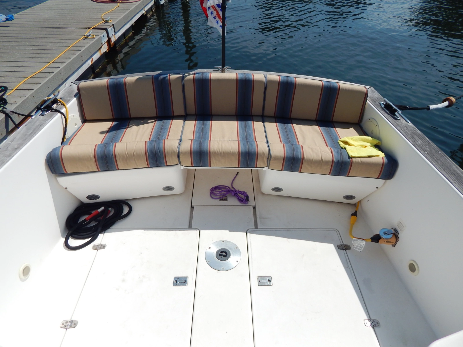 2004 Legacy Yachts 28 Express