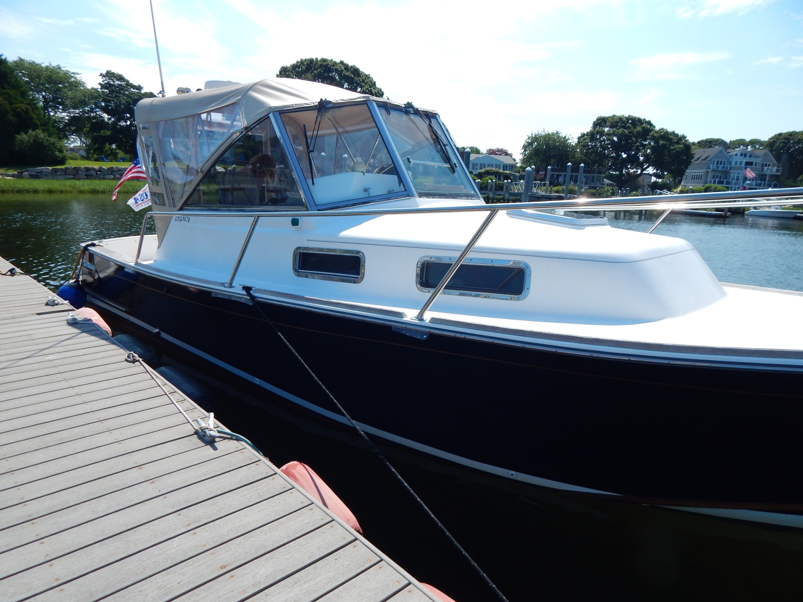 2004 Legacy Yachts 28 Express