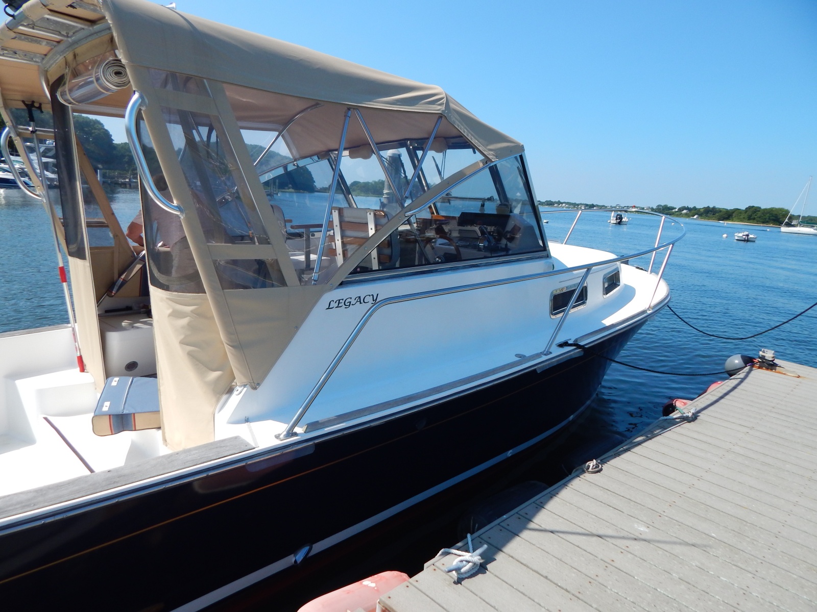 2004 Legacy Yachts 28 Express