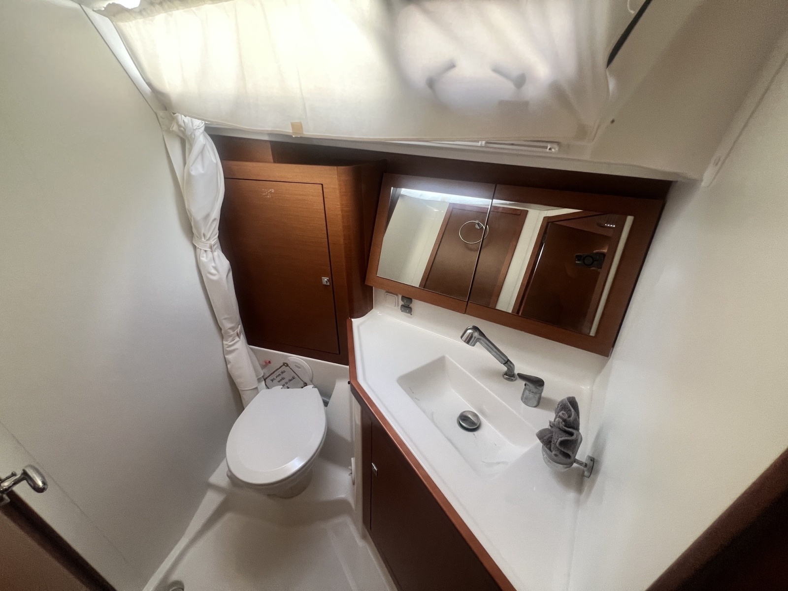 2016 Beneteau Oceanis 45