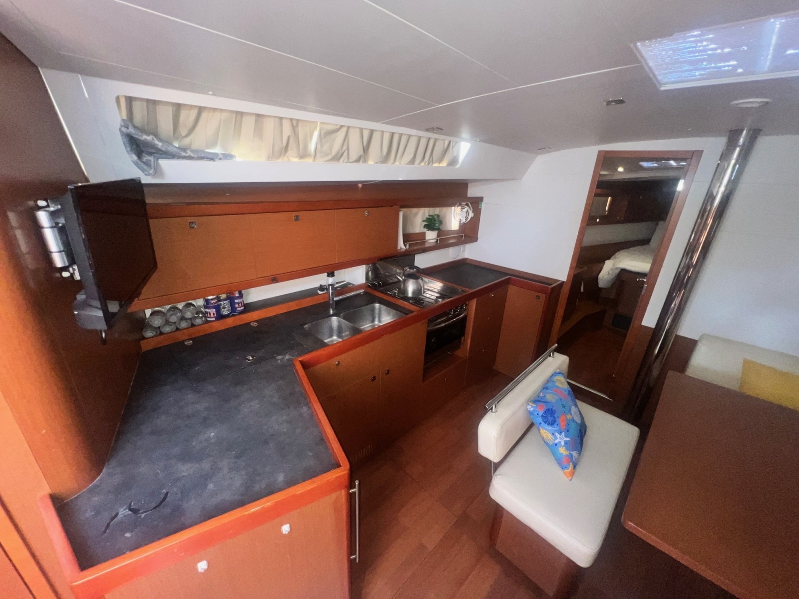 2016 Beneteau Oceanis 45