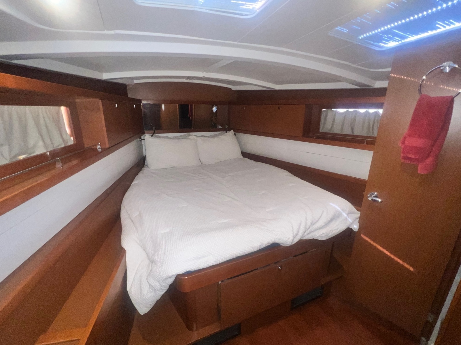 2016 Beneteau Oceanis 45