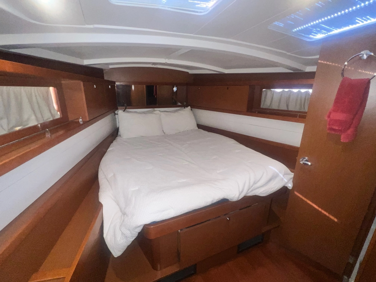 2016 Beneteau Oceanis 45