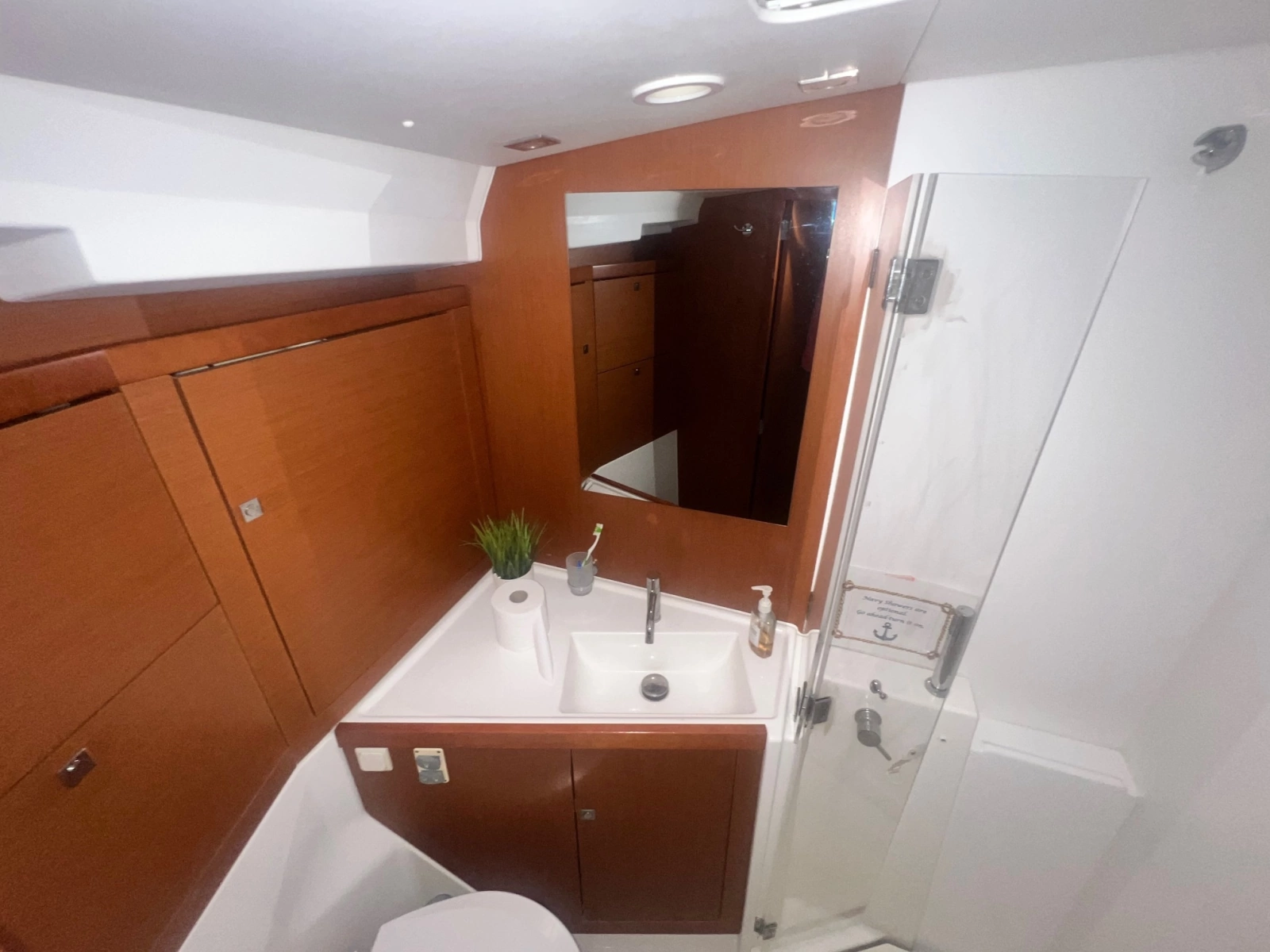 2016 Beneteau Oceanis 45