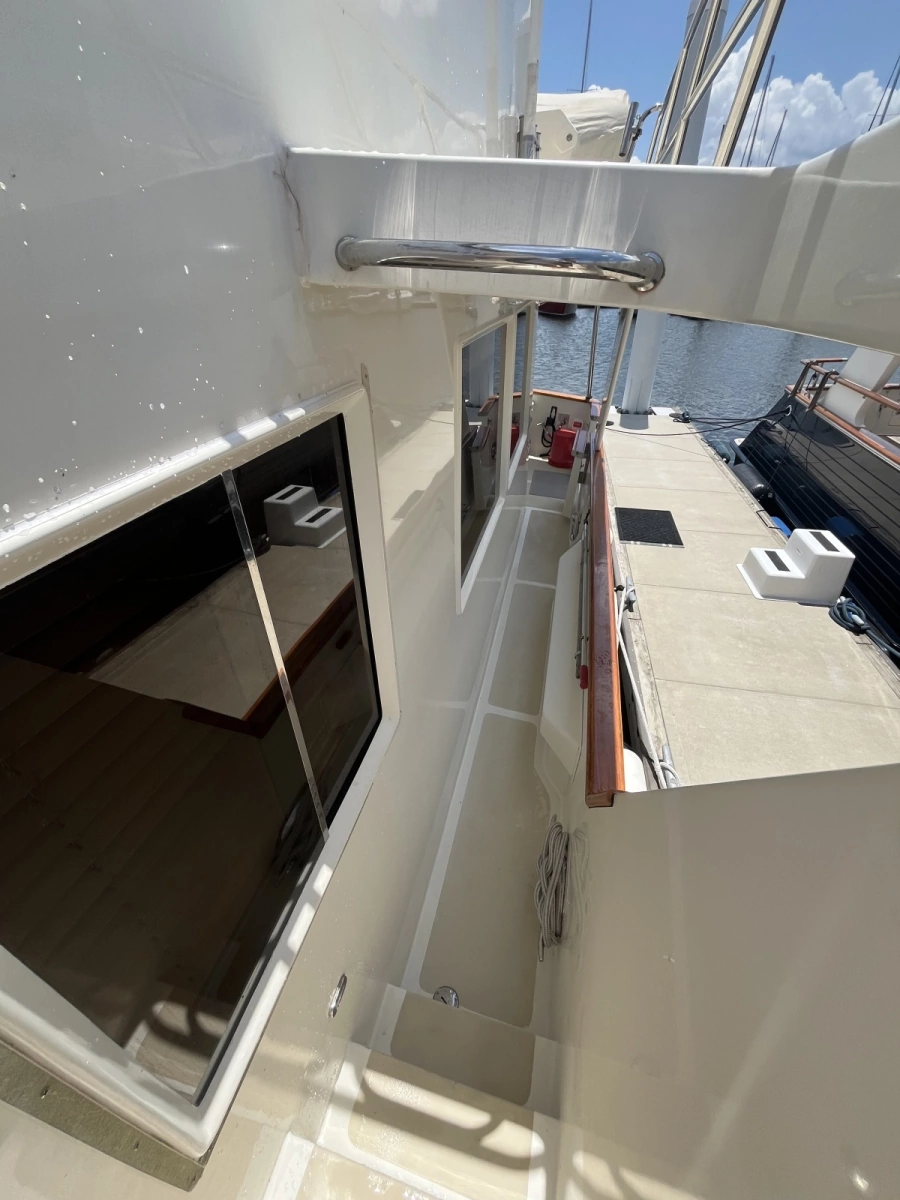 43Port Walk2