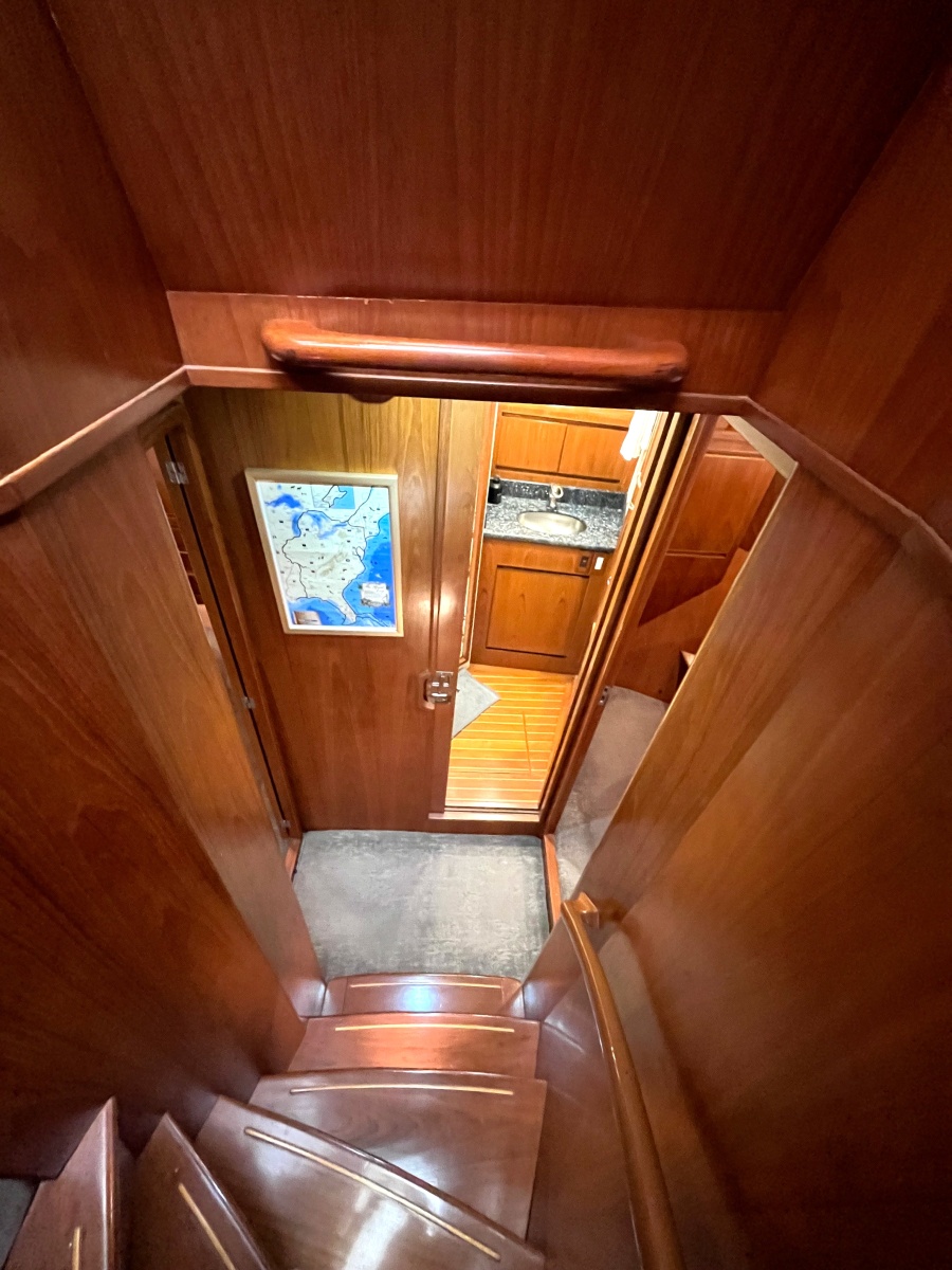 21Stairwell2 To SR