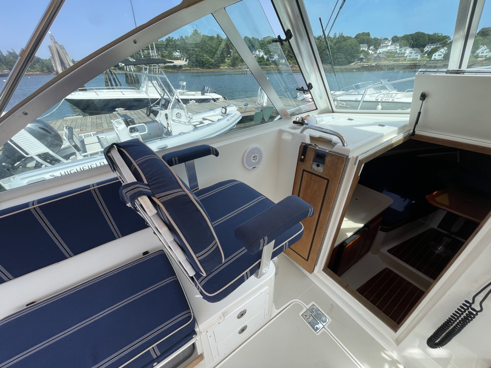 2004 Back Cove 29