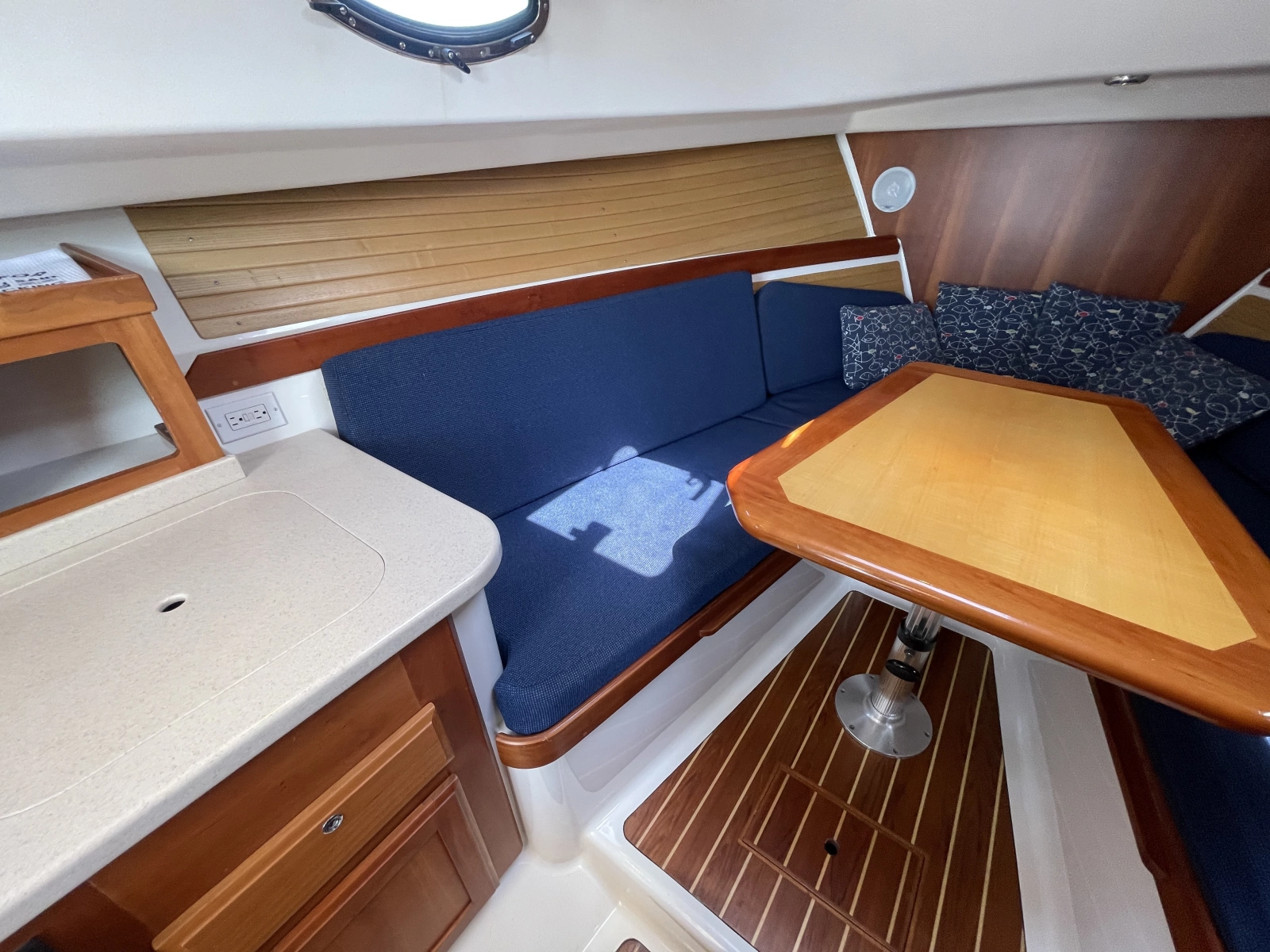 2004 Back Cove 29