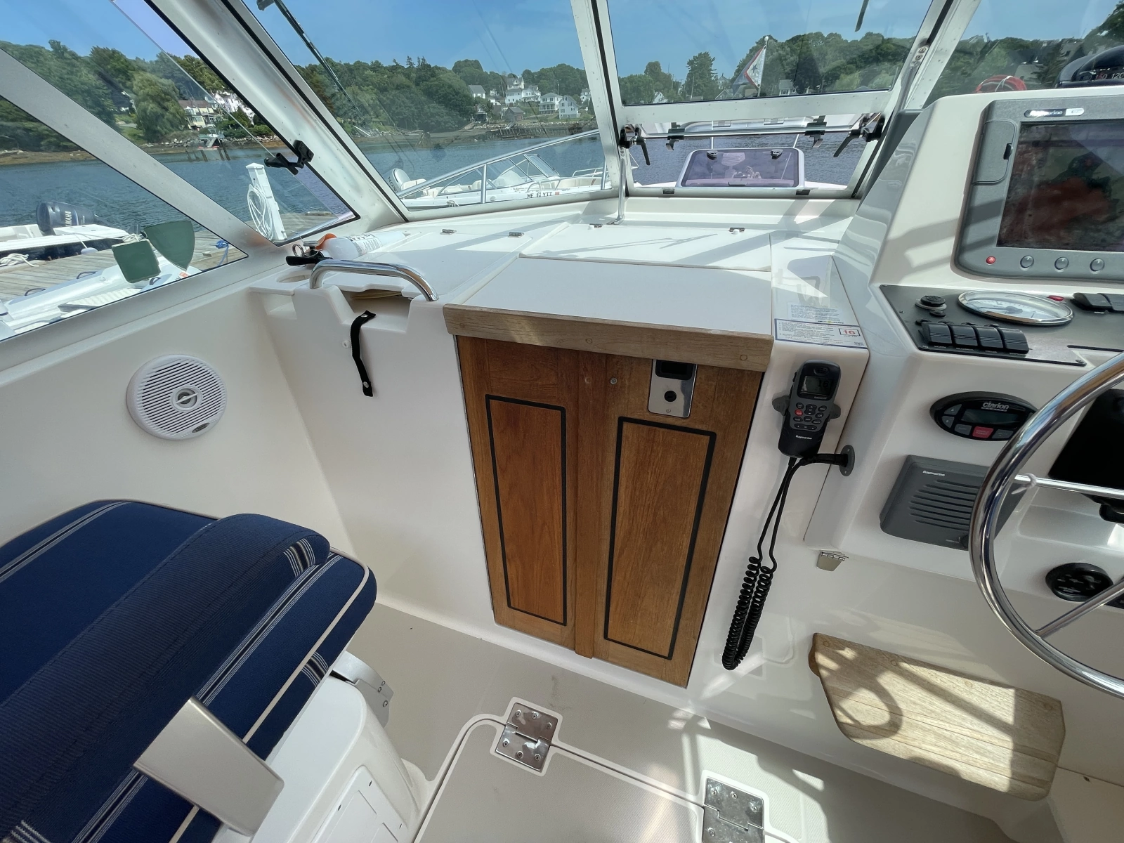 2004 Back Cove 29