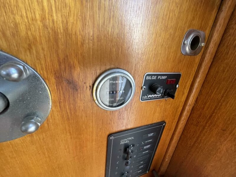1982 Californian 34 LRC