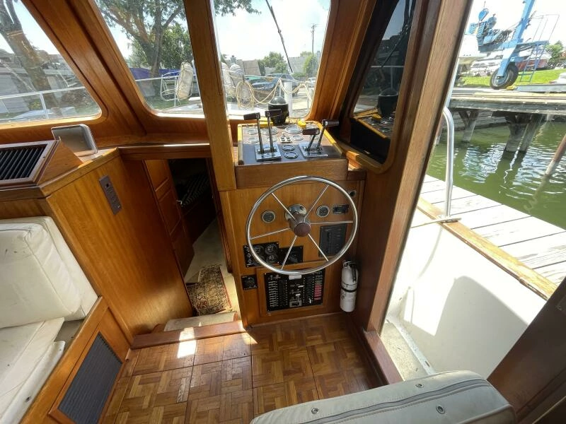 1982 Californian 34 LRC
