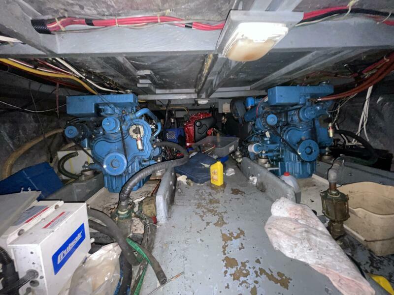 1982 Californian 34 LRC