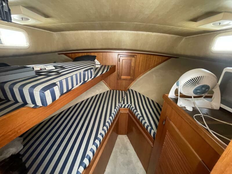 1982 Californian 34 LRC
