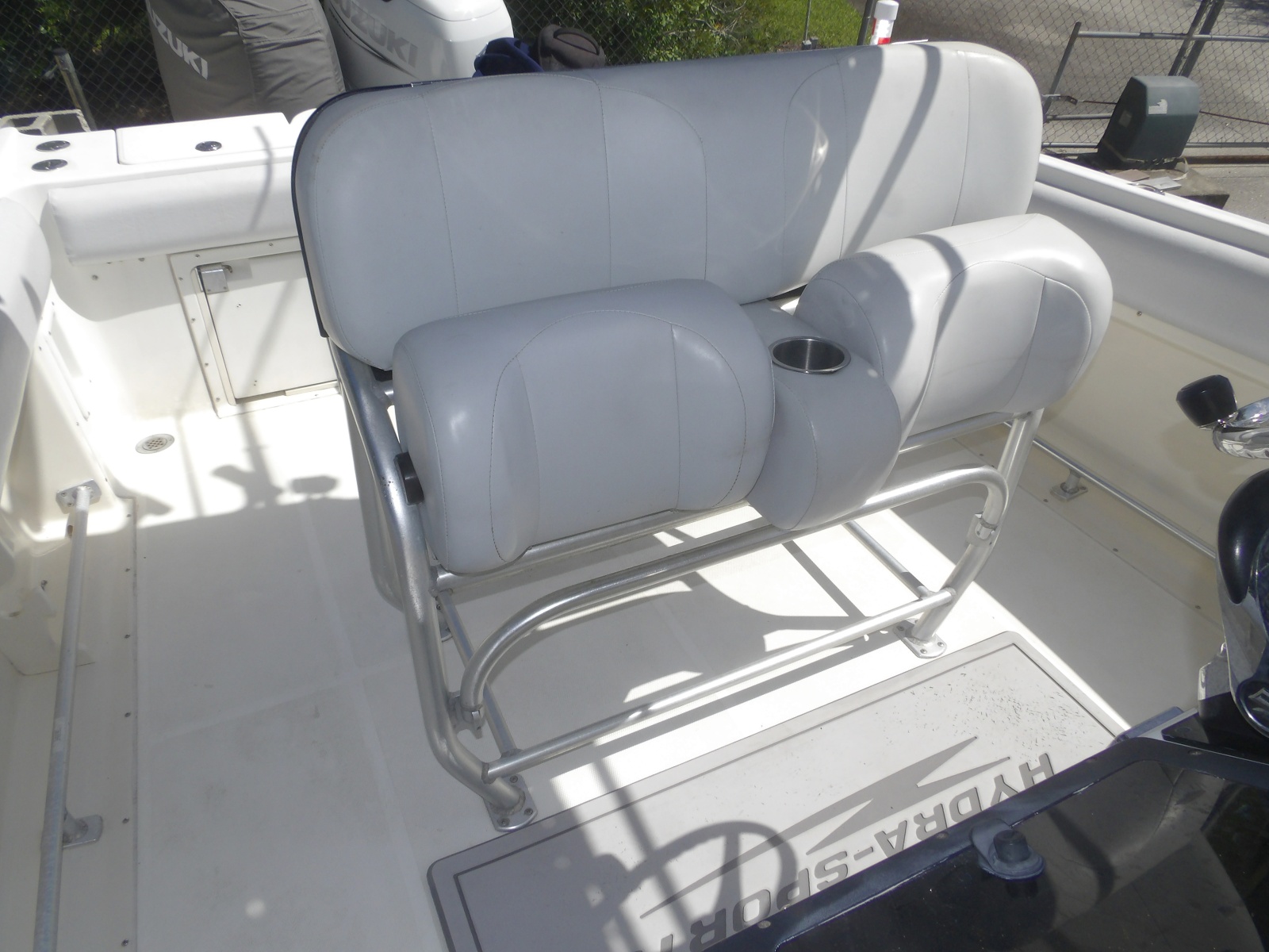 2000 Hydra-Sports 2596