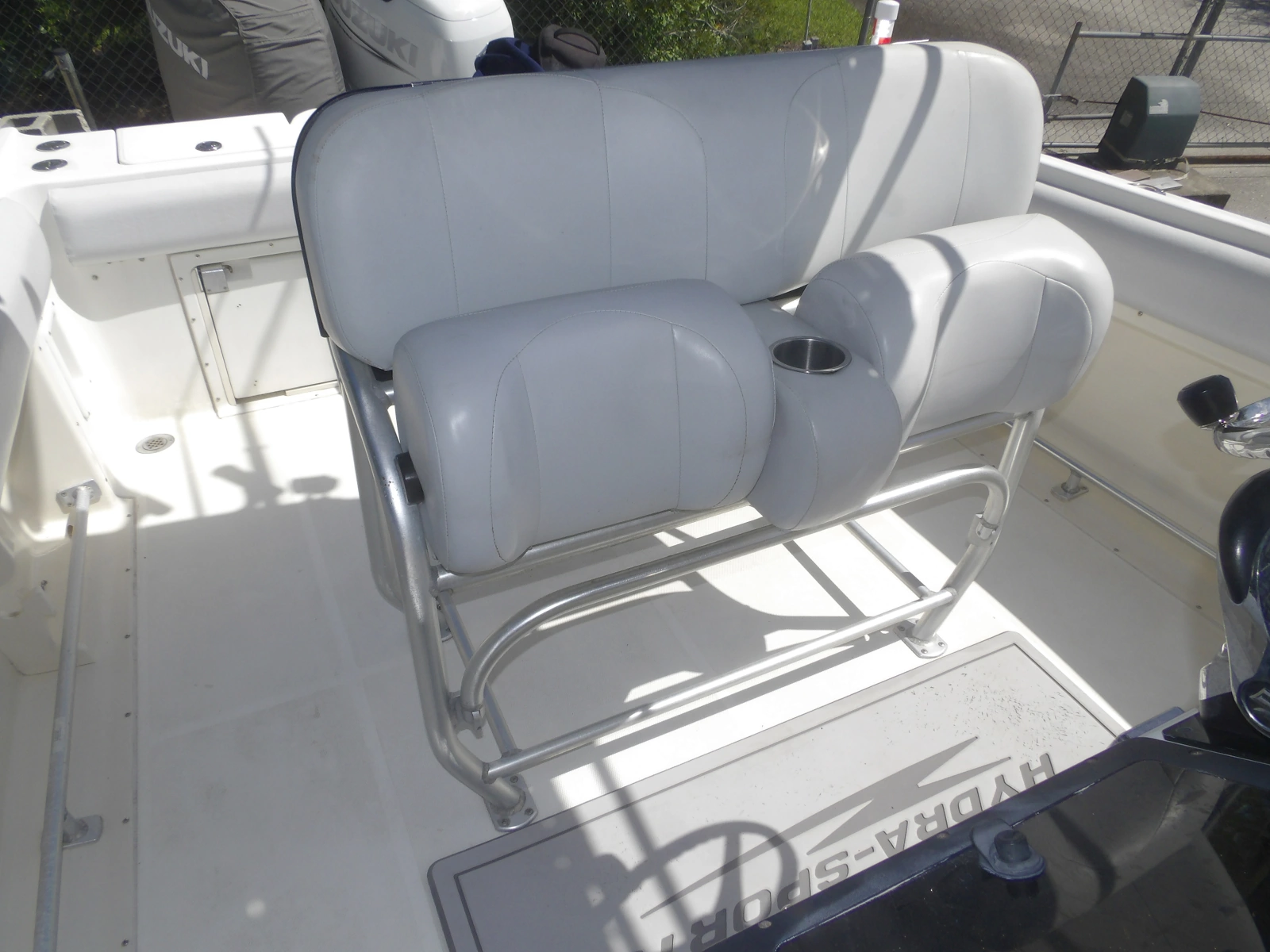 2000 Hydra-Sports 2596