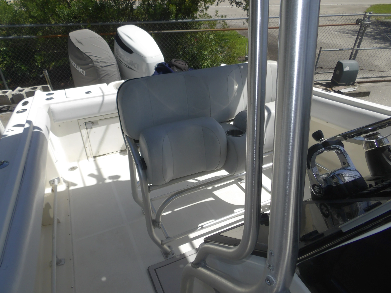 2000 Hydra-Sports 2596