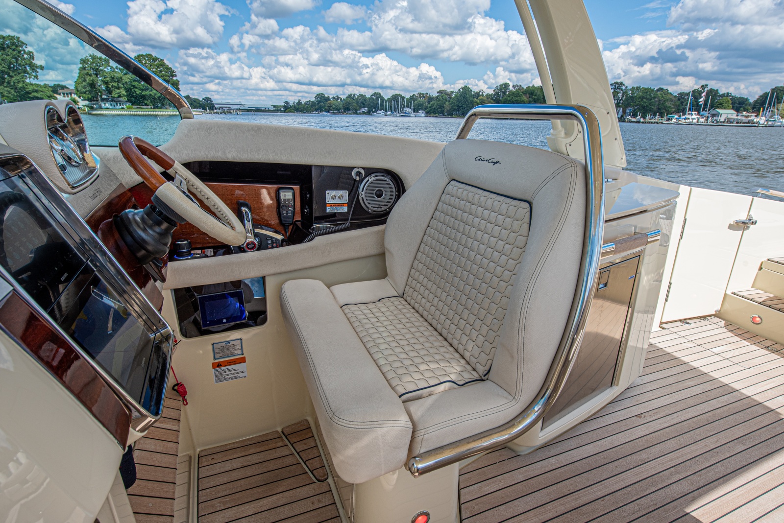 2022 Chris-Craft Launch 35 GT