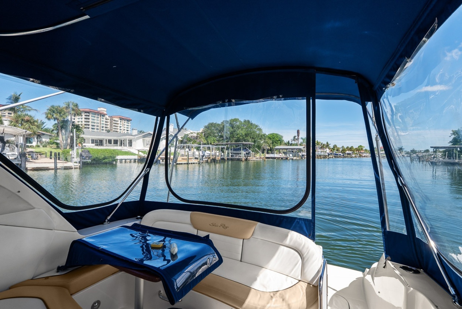 2009 Sea Ray 310 Sundancer