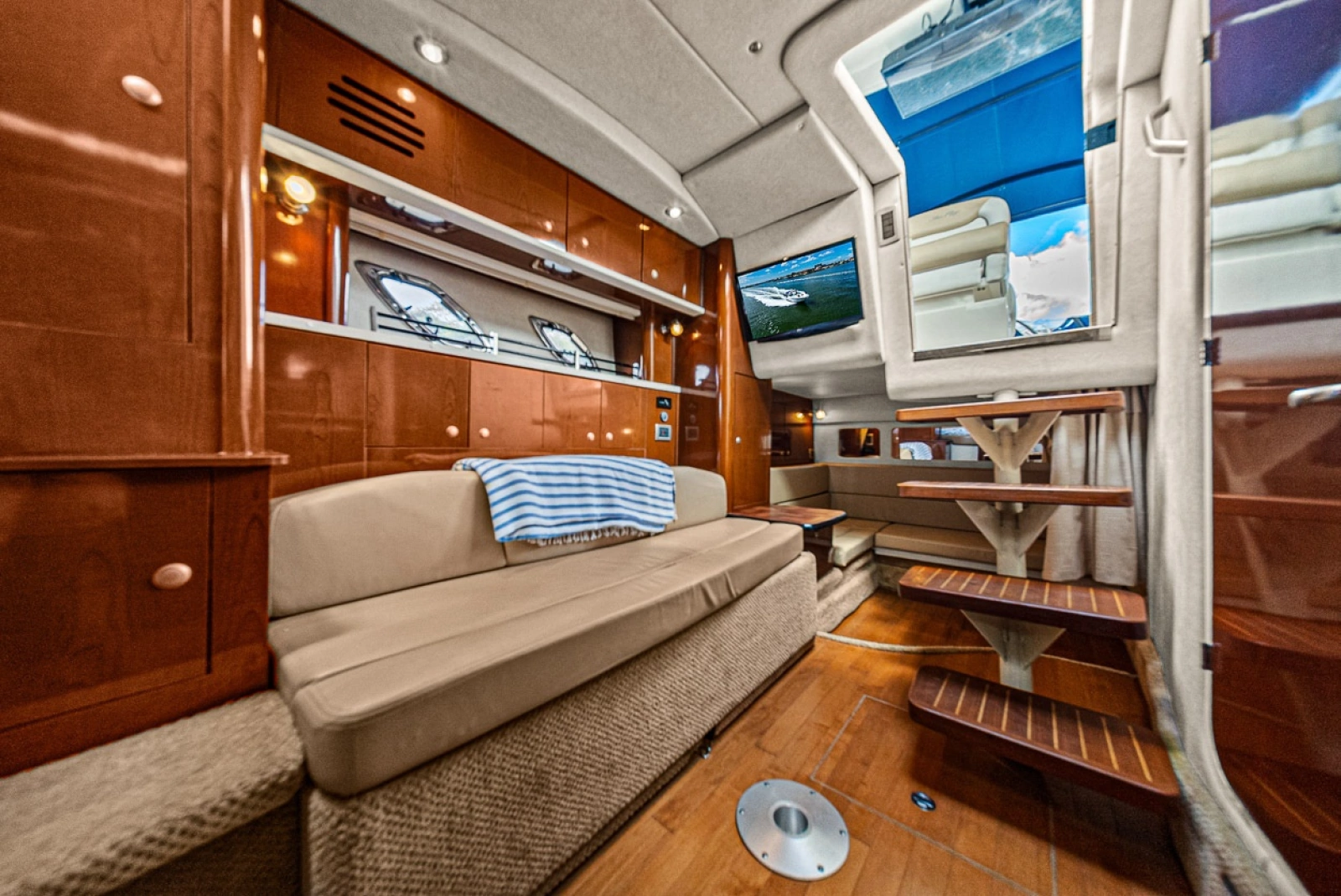 2009 Sea Ray 310 Sundancer