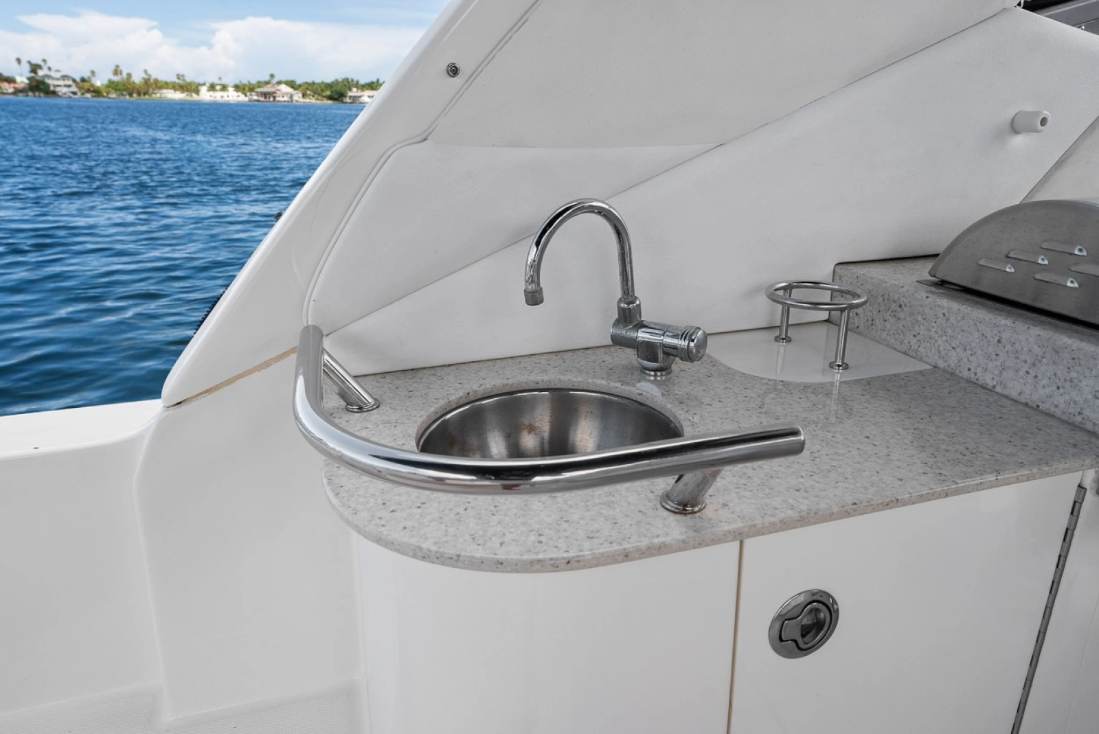 2009 Sea Ray 310 Sundancer