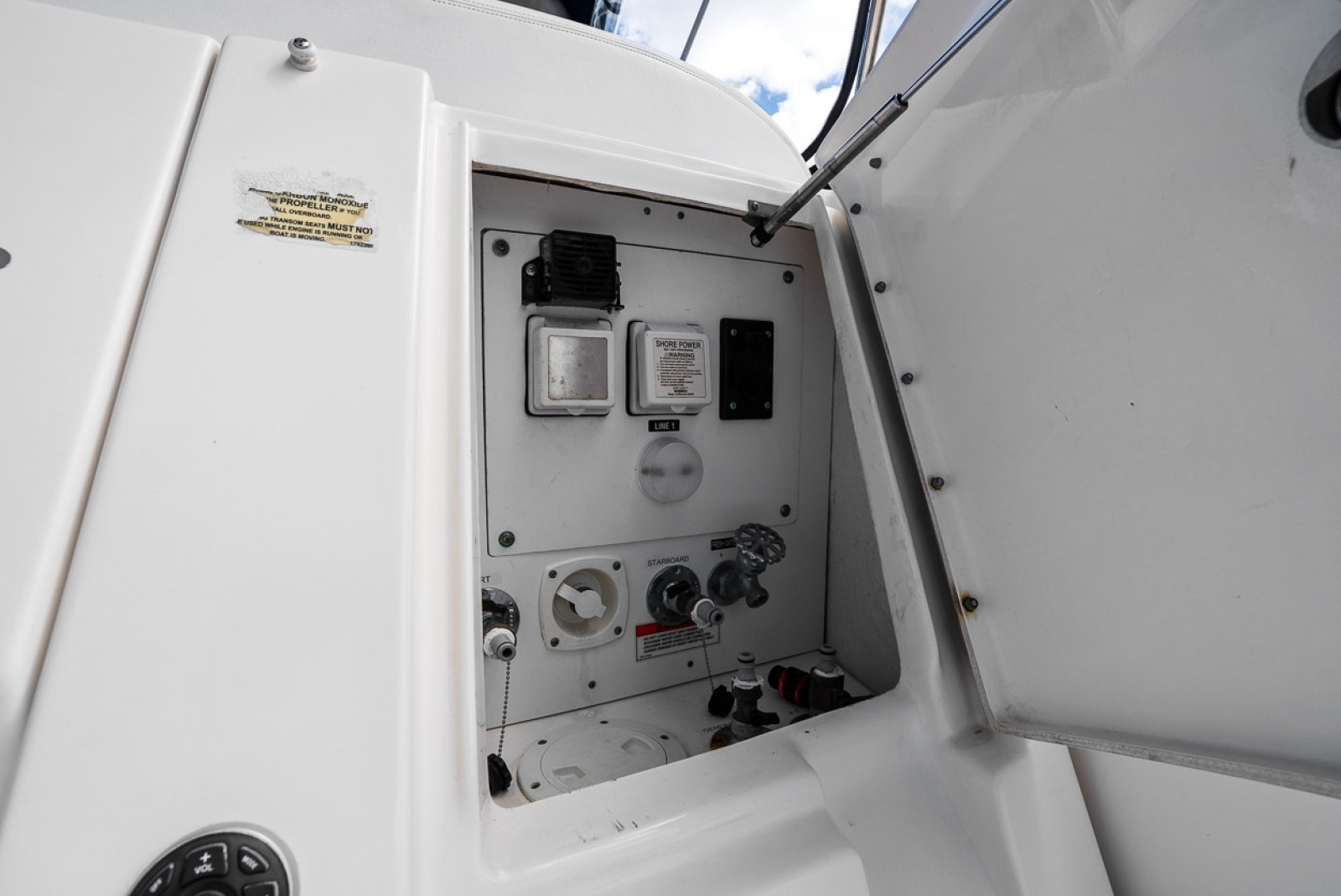 Shore Power Plug-in