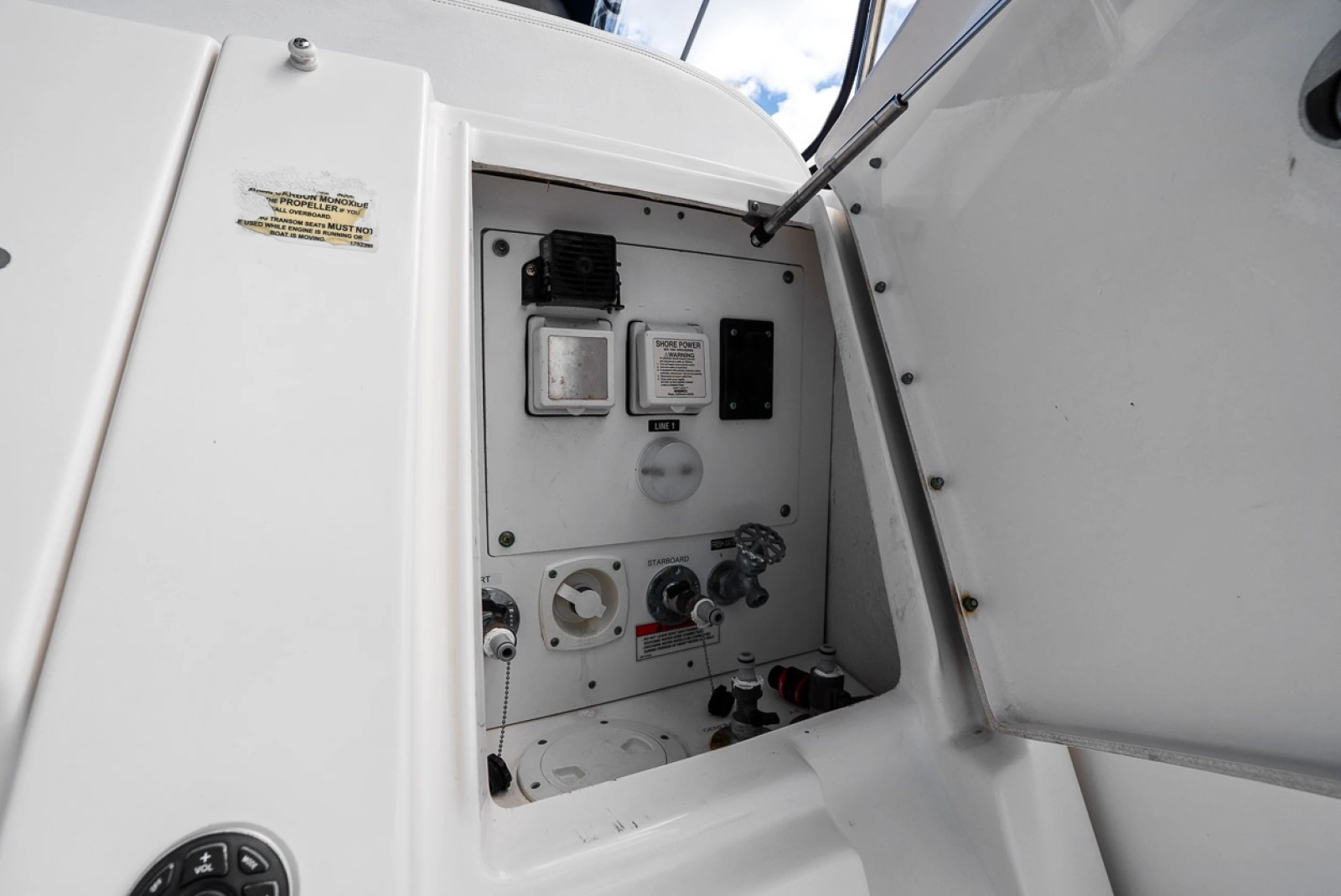 Shore Power Plug-in