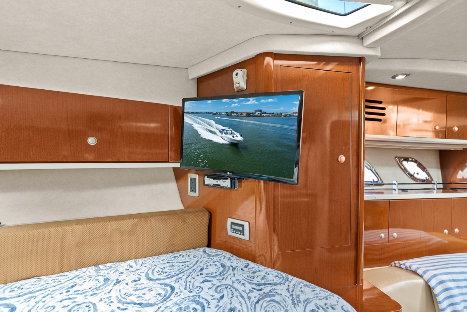 2009 Sea Ray 310 Sundancer