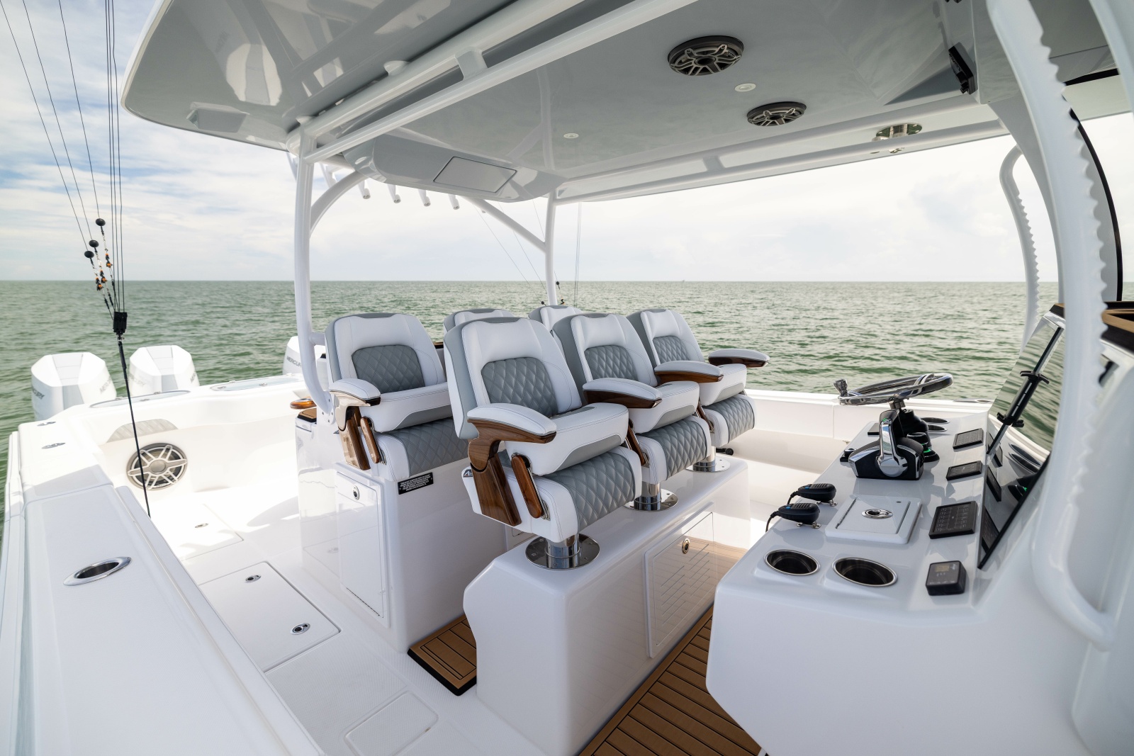 2026 Front Runner Catamaran