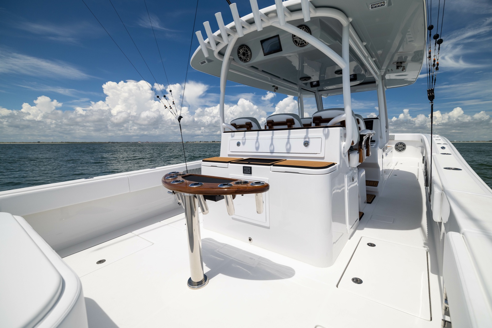 2026 Front Runner Catamaran