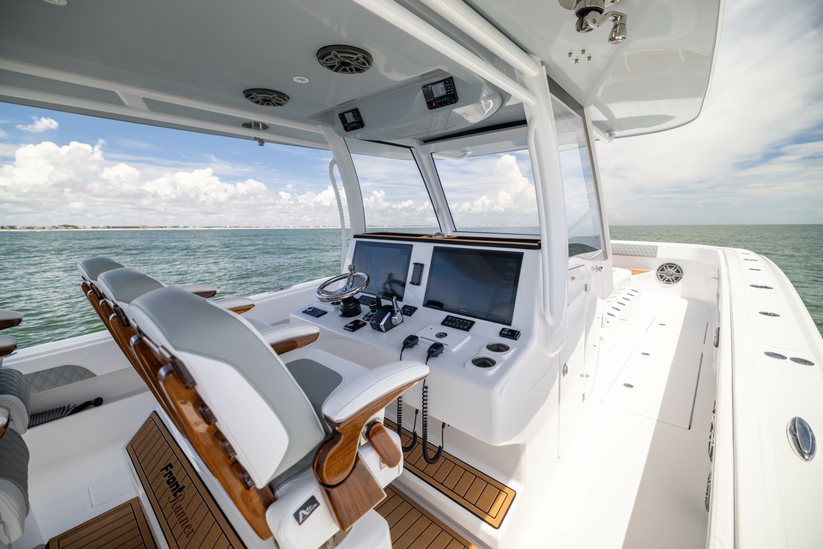 2026 Front Runner Catamaran