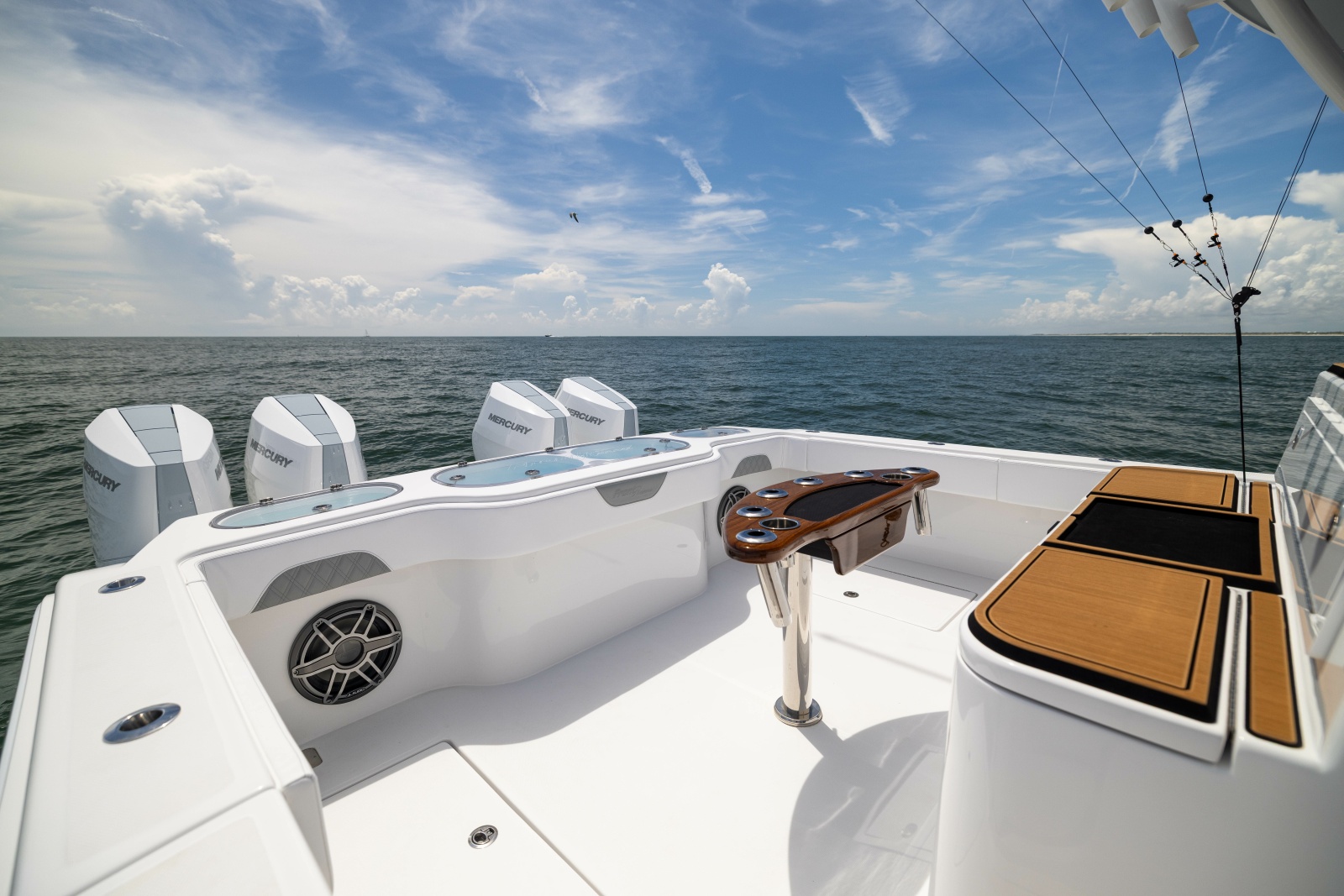 2026 Front Runner Catamaran