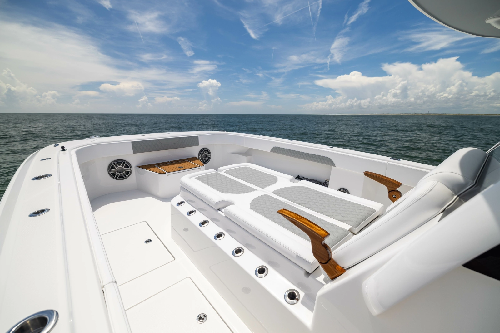 2026 Front Runner Catamaran