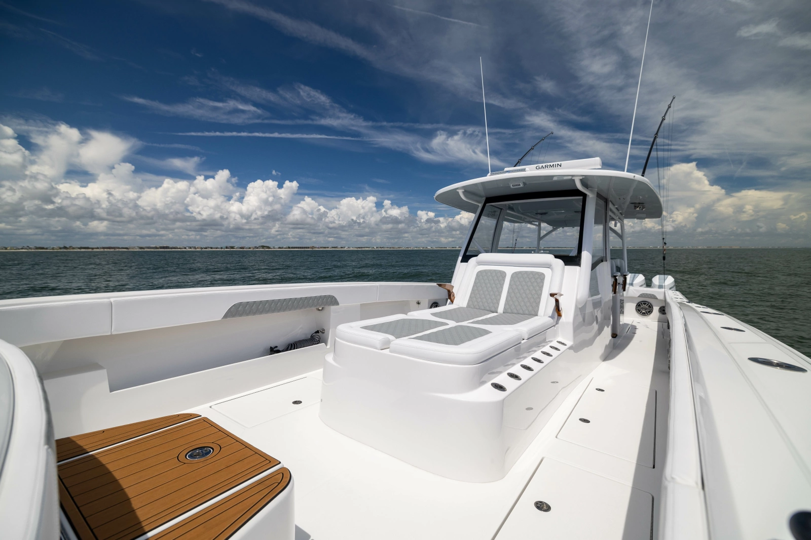2026 Front Runner Catamaran