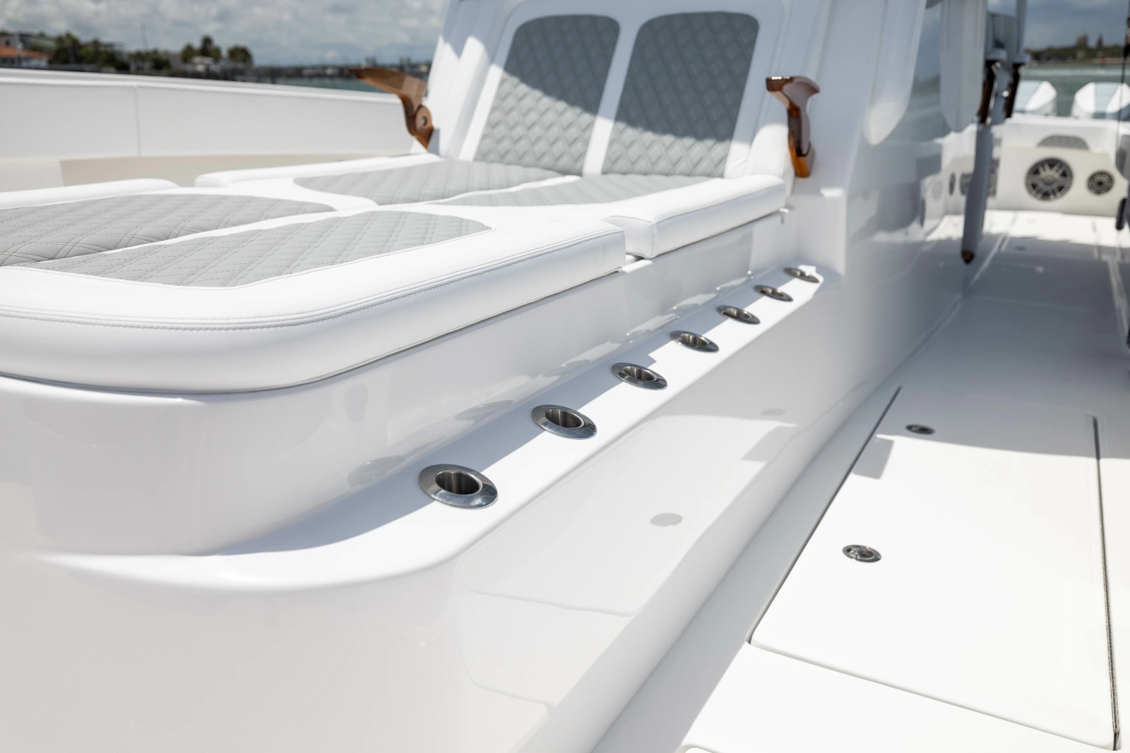 2026 Front Runner Catamaran