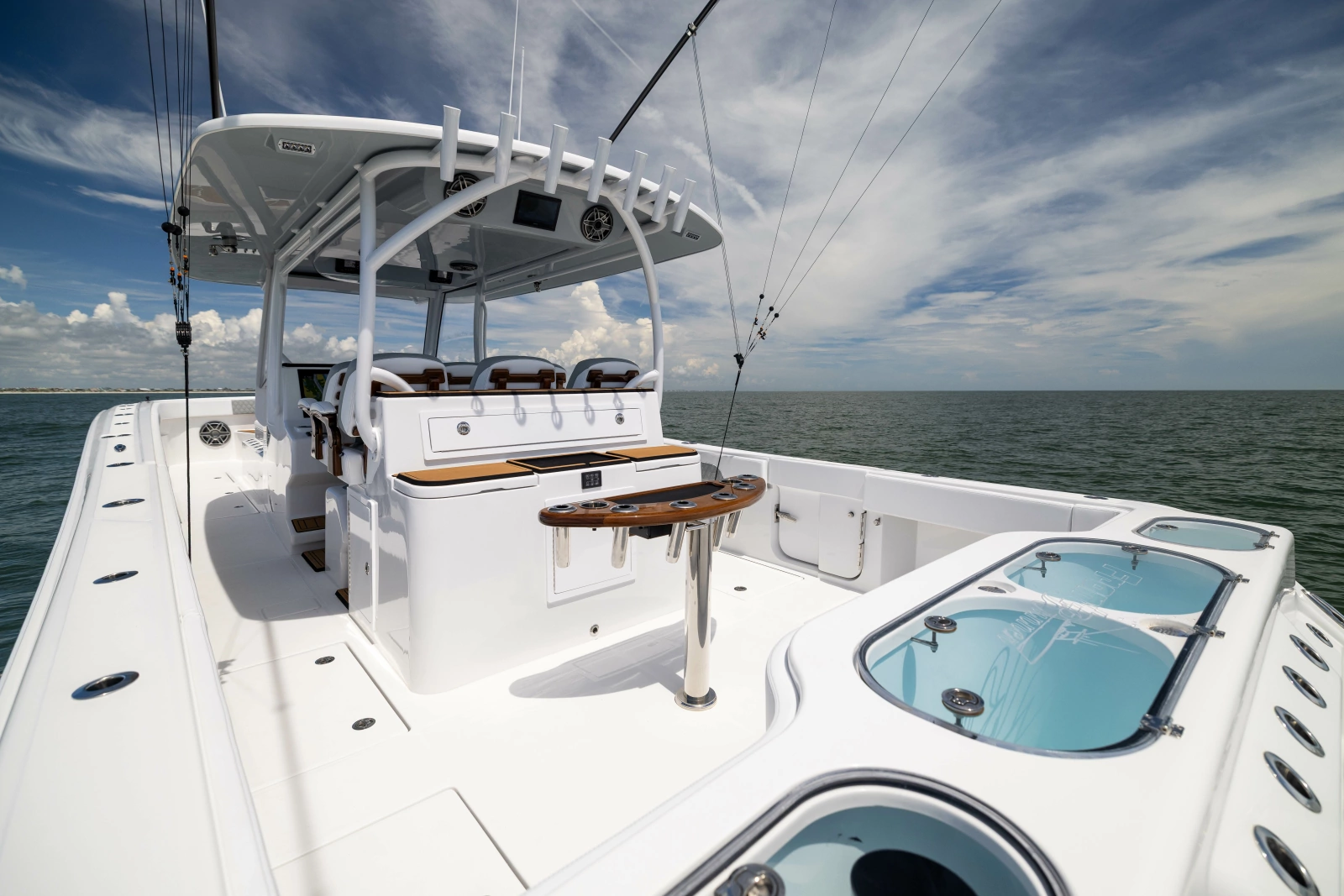 2026 Front Runner Catamaran