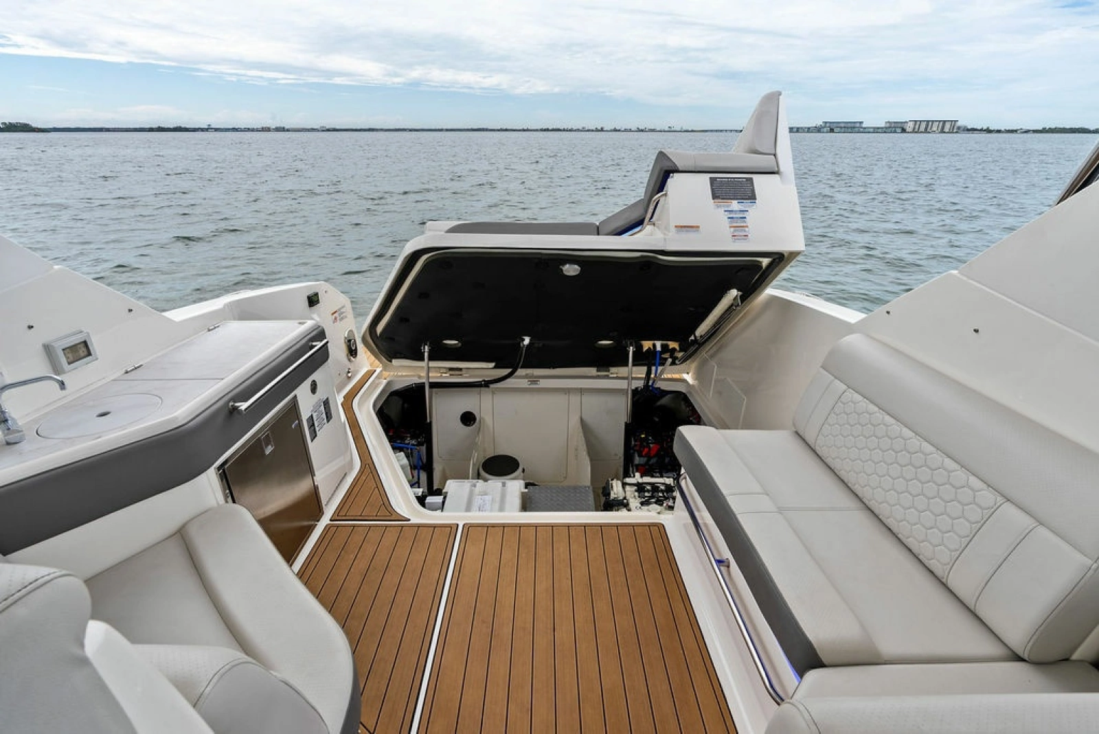 2022 Sea Ray Sundancer